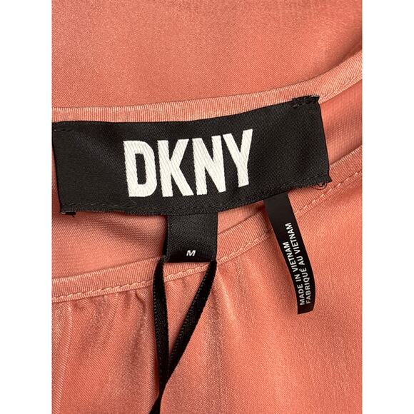 Dkny NWT Women's Glossy Sheen Ruched Shoulder Woven Top Size M Peach Feminine - Picture 4 of 6